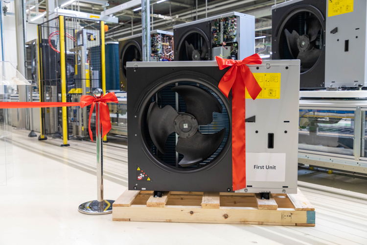 First unit HP Close up ©Daikin