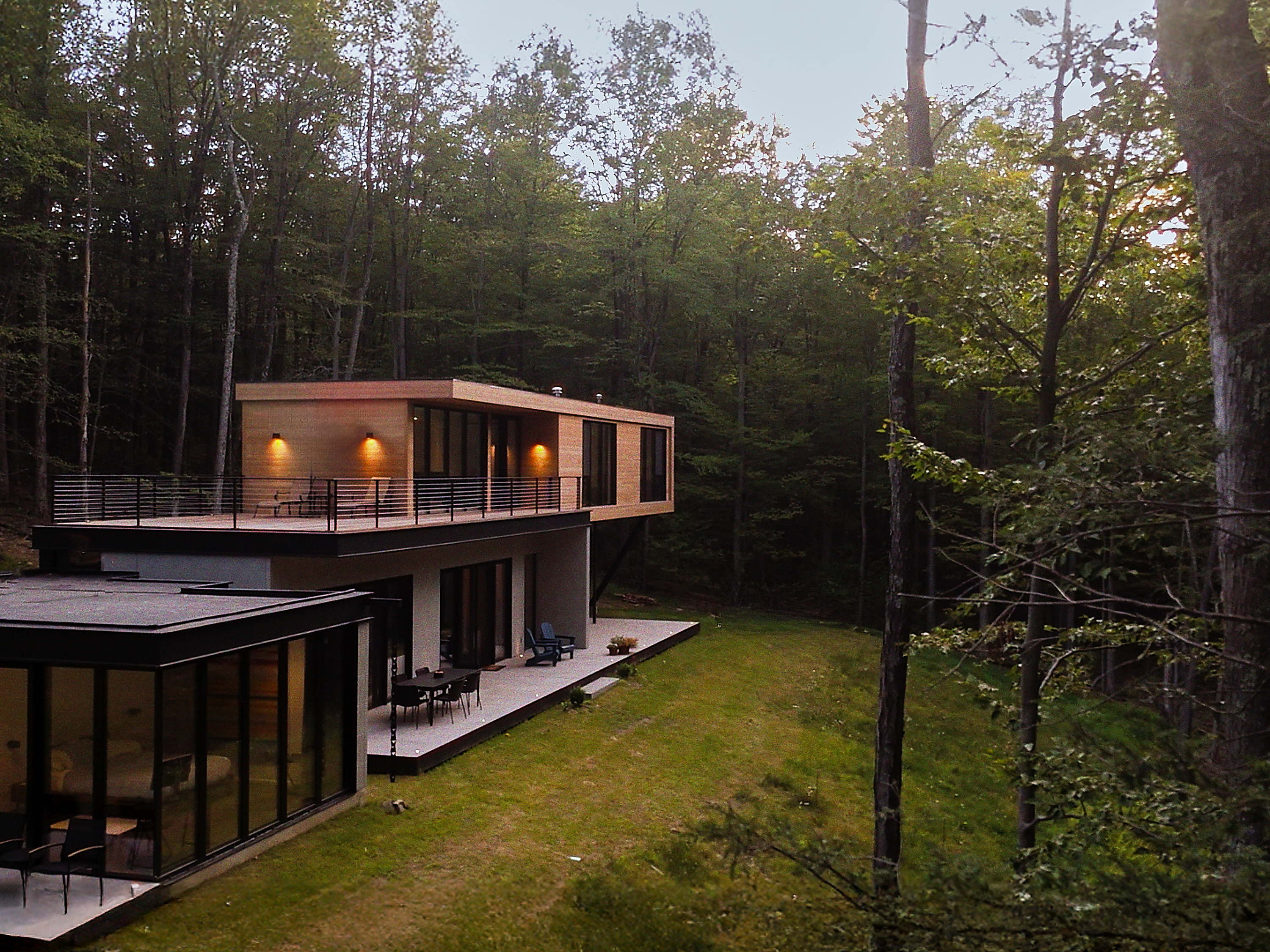 Catskills Mountain House by Suchi Reddy: A Neuroaesthetic Home in Harmony with Nature