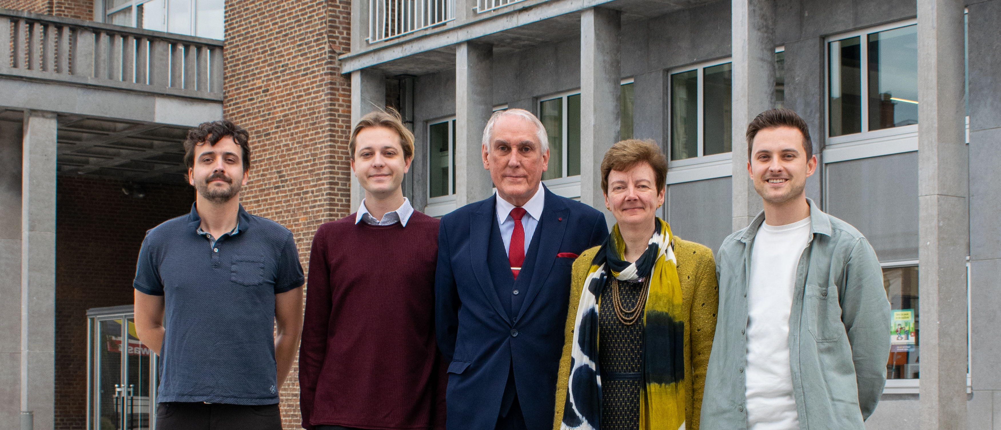 v.l.n.r. Nick Loridan, Jari Frensch, Luc Bungeneers, Sonja De Meyer en Sander Rottiers.