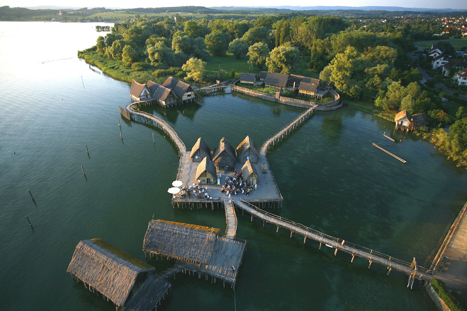Unteruhldingen/Lake Constance: Prehistoric Pile Dwellings from above (c) Pfahlbau Museum