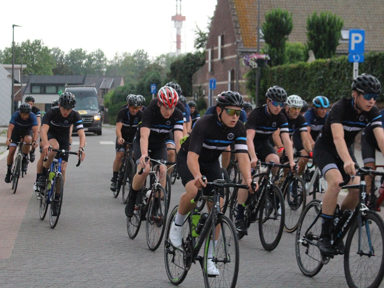 Kermis in Zandvliet met koersen en Trail