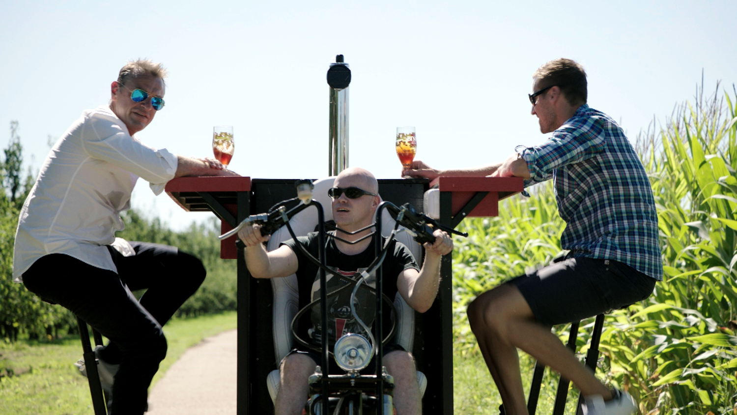Tom Waes, Philippe Geubels en Hans Van Alphen in de mannenspecial van Weg zijn wij (c) VRT