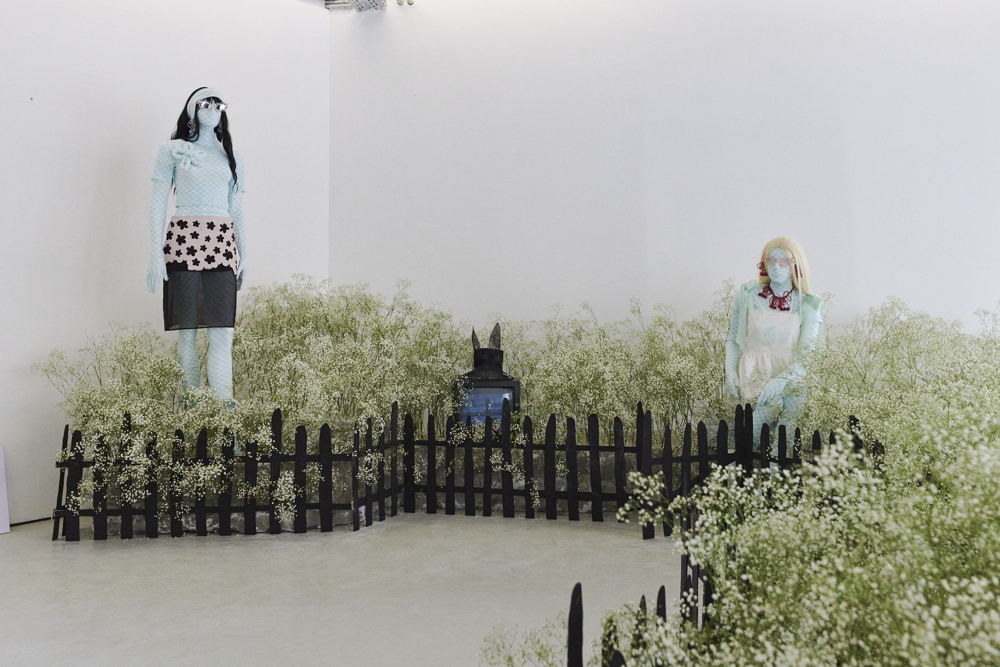 offSHOW - installation by Florentina Leitner © Robin Joris Dullers