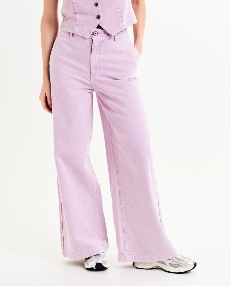 306969PAL 4 JBC X Dina Tersago SS25 79,95EUR