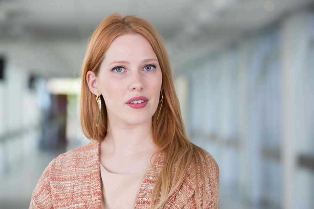 Clara De Decker - (c) VRT Geert Van Hoeymissen