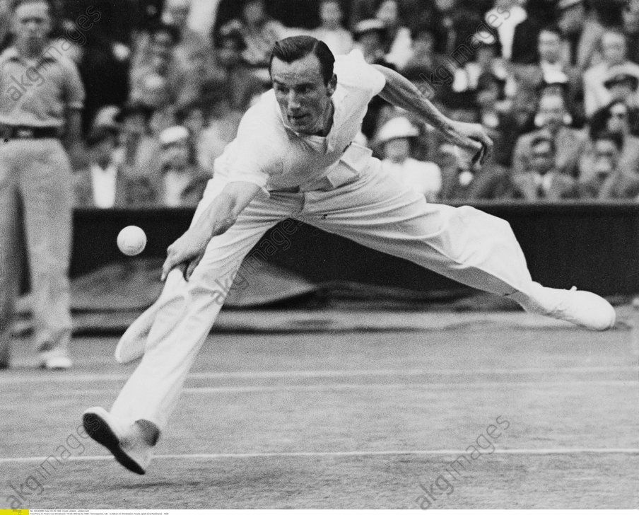 AKG418125 - Fred Perry is back in the Wimbledon final, 1936