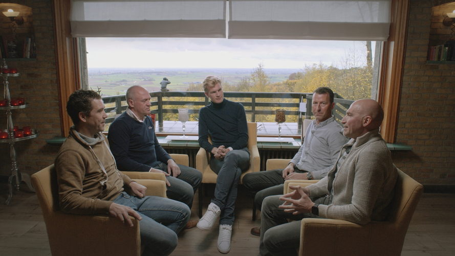 Aflevering 2: Léon Van Bon, Tom Steels, Ruben Van Gucht, Peter Farazijn, Ludo Dierckxsens - (c) Deklat Binnen Aflevering 2: Léon Van Bon, Tom Steels, Ruben Van Gucht, Peter Farazijn, Ludo Dierckxsens - (c) Deklat Binnen
