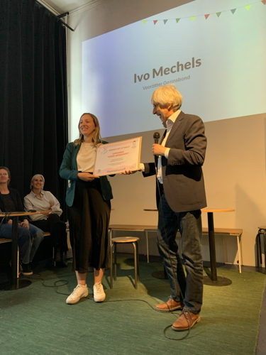 Ivo Mechels overhandigt 500ste abonnement aan Nathalie van Baren