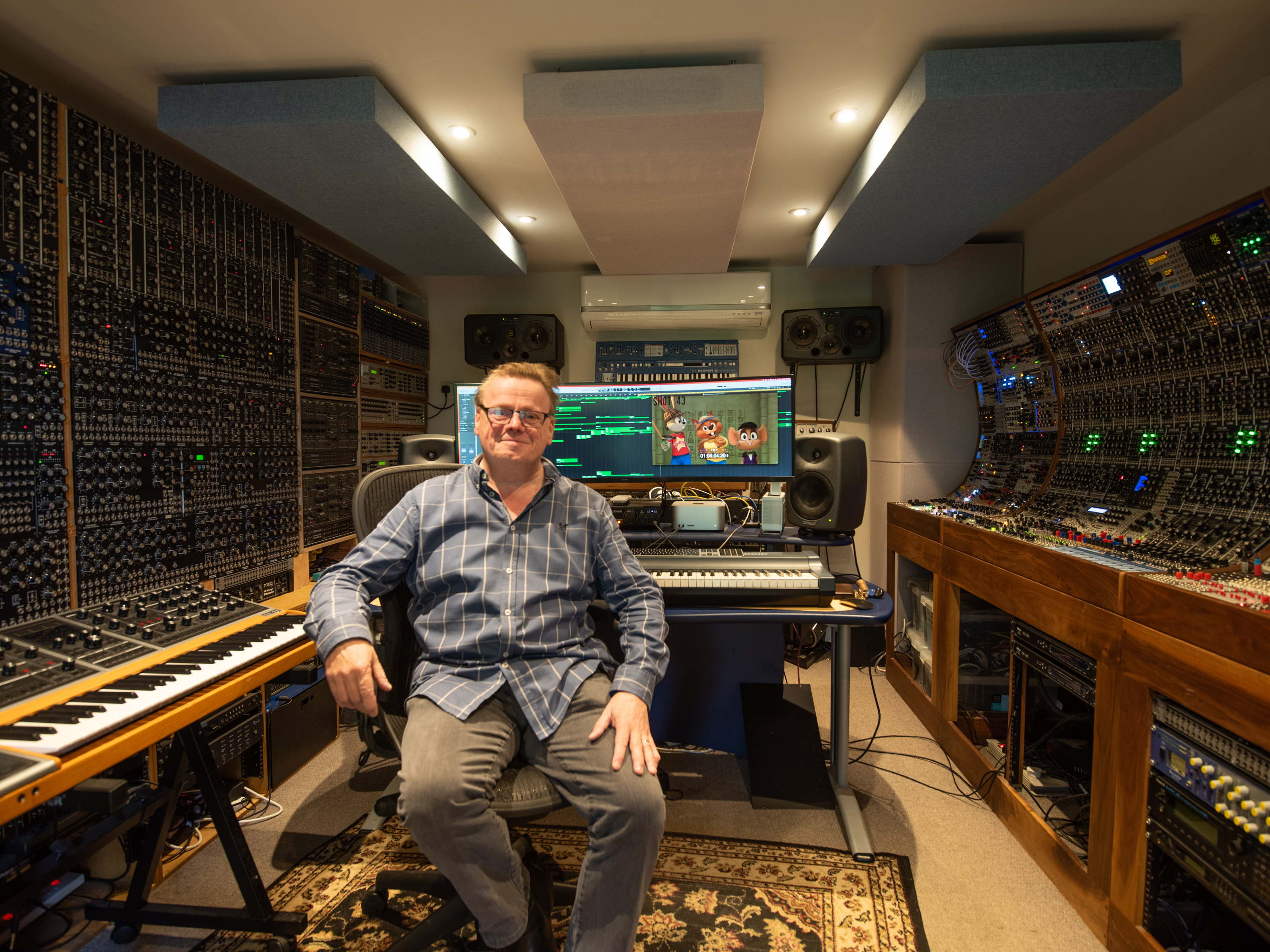 Television and Film Composer Lester Barnes Crafts His Soundscapes with AJH Synth with Massive, Multi-Voice System