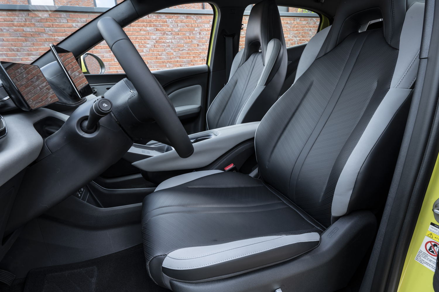 2025 BYD DOLPHIN SURF DETAIL 032