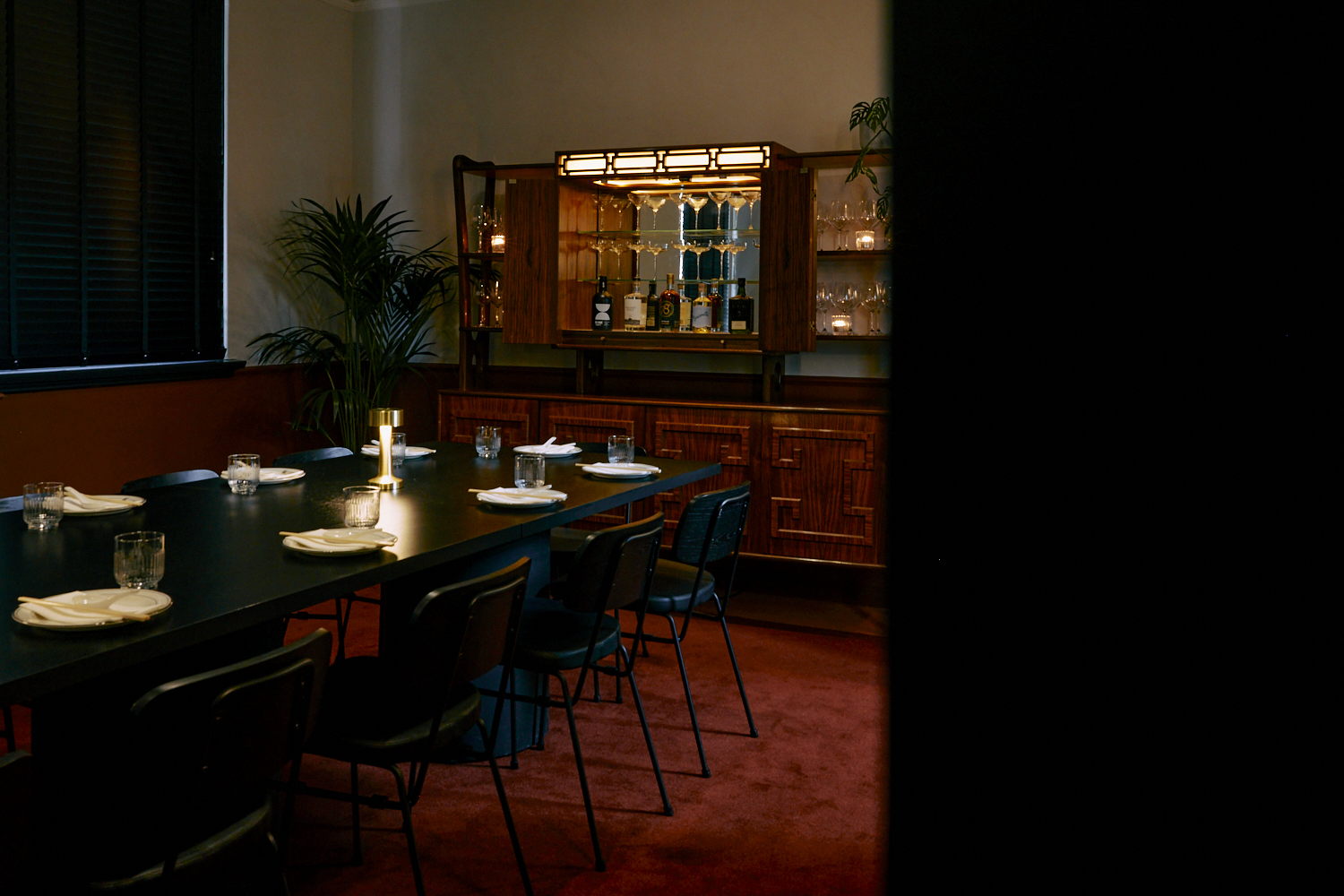 Moonhouse – Upstairs Private