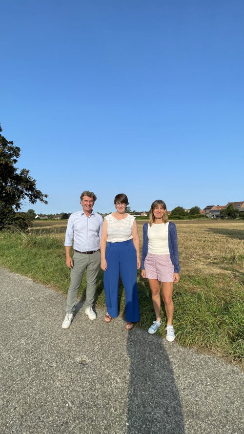 Christophe Stockman (voorzitter Dijledal), schepen Corneillie en Sara Phlips (Projectmanager Studentenhuisvesting - Hoofd Coördinatie Exploitatie Residenties Algemeen Beheer (CERAB), KU Leuven). Christophe Stockman (voorzitter Dijledal), schepen Corneillie en Sara Phlips (Projectmanager Studentenhuisvesting - Hoofd Coördinatie Exploitatie Residenties Algemeen Beheer (CERAB), KU Leuven).