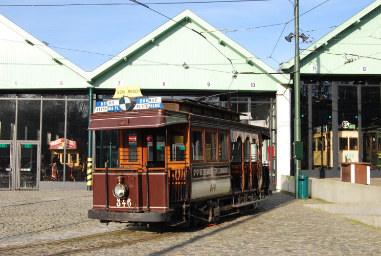 Un des premiers trams électriques datant de 1903, avant la naissance de la STIB. Photo: Jean-Marie Van Melderen