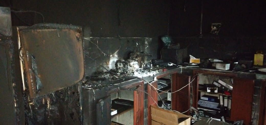 During the May 28 insurgent attack, the lab and health center that MSF supported were pillaged and burned. Following the destruction caused by Cyclone Kenneth in April 2019, MSF helped rebuild and renovate the Macomia Health Center and Medical Lab. Photographer: MSF