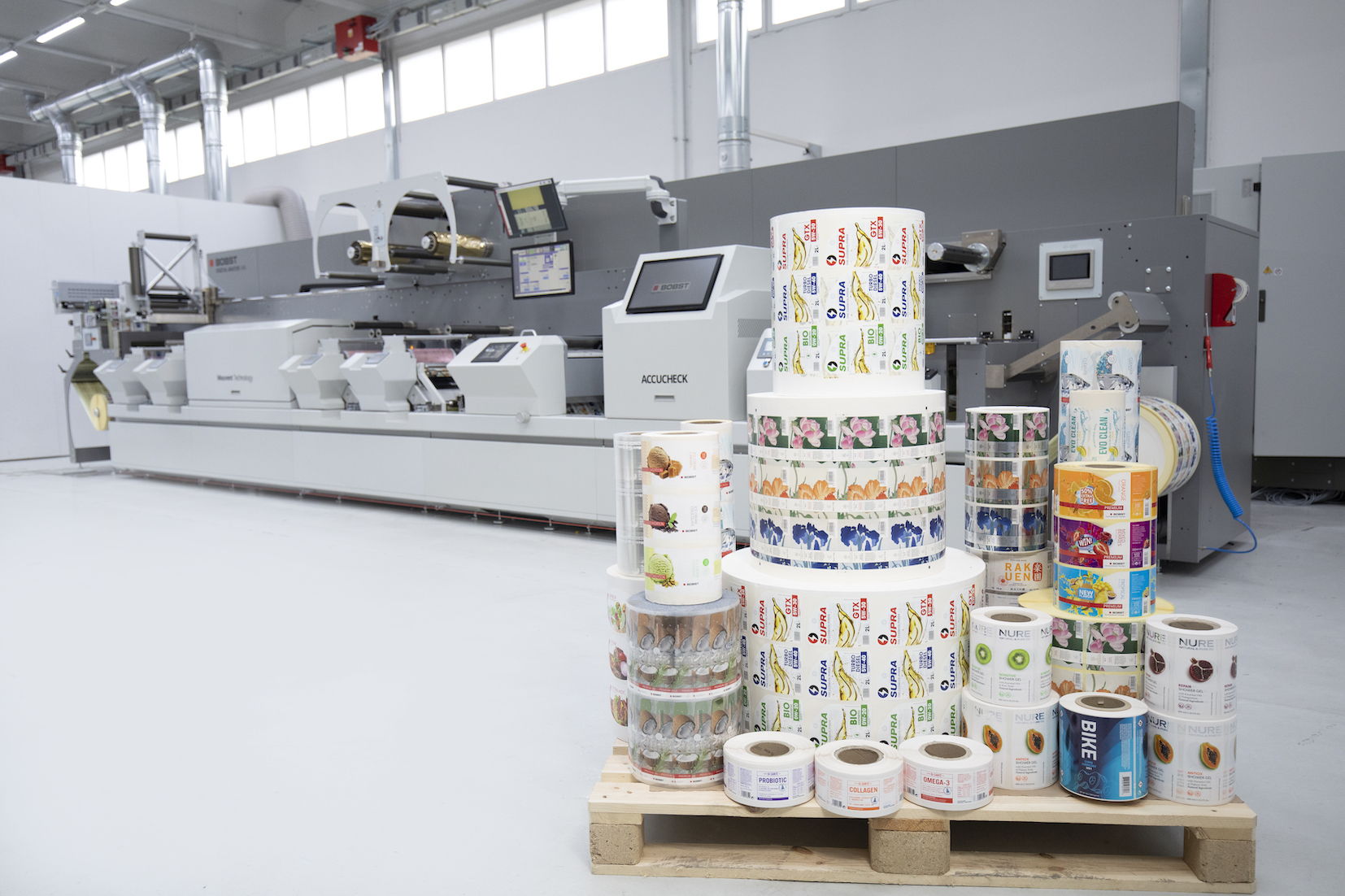 DIGITAL MASTER series, the All-in-One, All-in-line modular & upgradable label press with quality control in 340 and 510 mm print width.