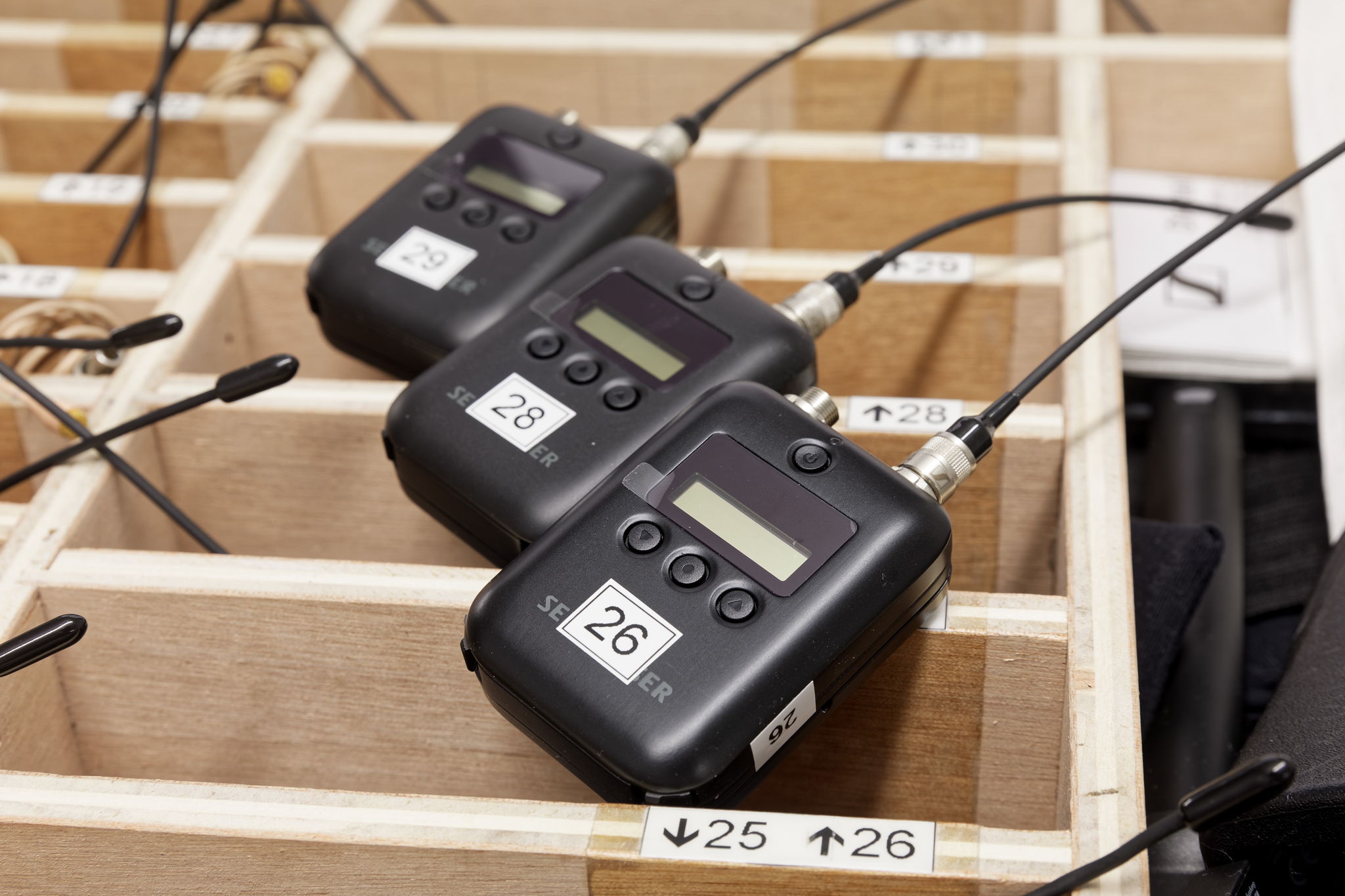 Die Mikrofonempfänger EM 6000 hat das Gärtnerplatztheater mit ultrakompakten Taschensendern SK 6212 kombiniert Die Mikrofonempfänger EM 6000 hat das Gärtnerplatztheater mit ultrakompakten Taschensendern SK 6212 kombiniert