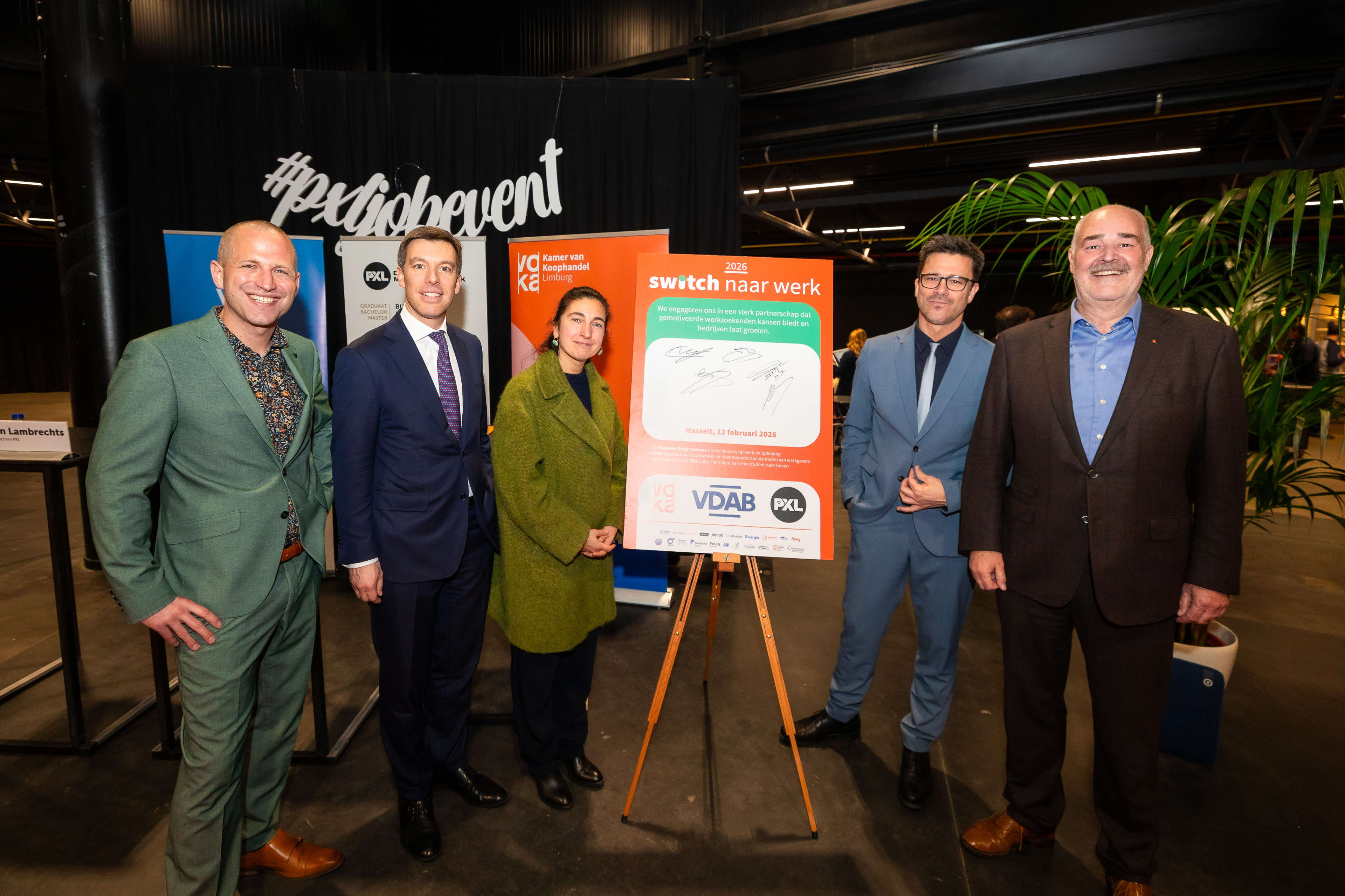 "Meer dan 11.000 langdurig werklozen in Limburg gericht begeleiden naar werk"