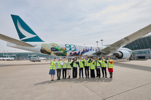 Preview: 캐세이퍼시픽항공, 창립 80주년 특별 도장기 인천공항서 선보여