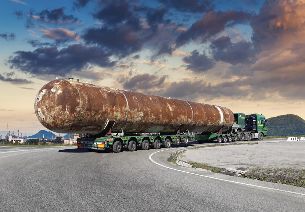 Nooteboom 7-axle Manoovr semi lowloader with 3-axle Multidolly