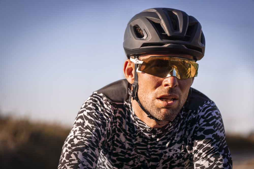 OAKLEY MARK CAVENDISH SIGNATURE SERIES IMAGE (4)