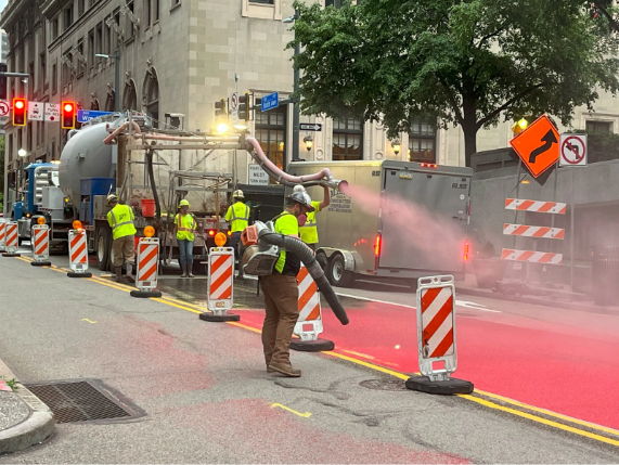PRT Will Install Red Bus Lanes in Oakland to Support the University Line