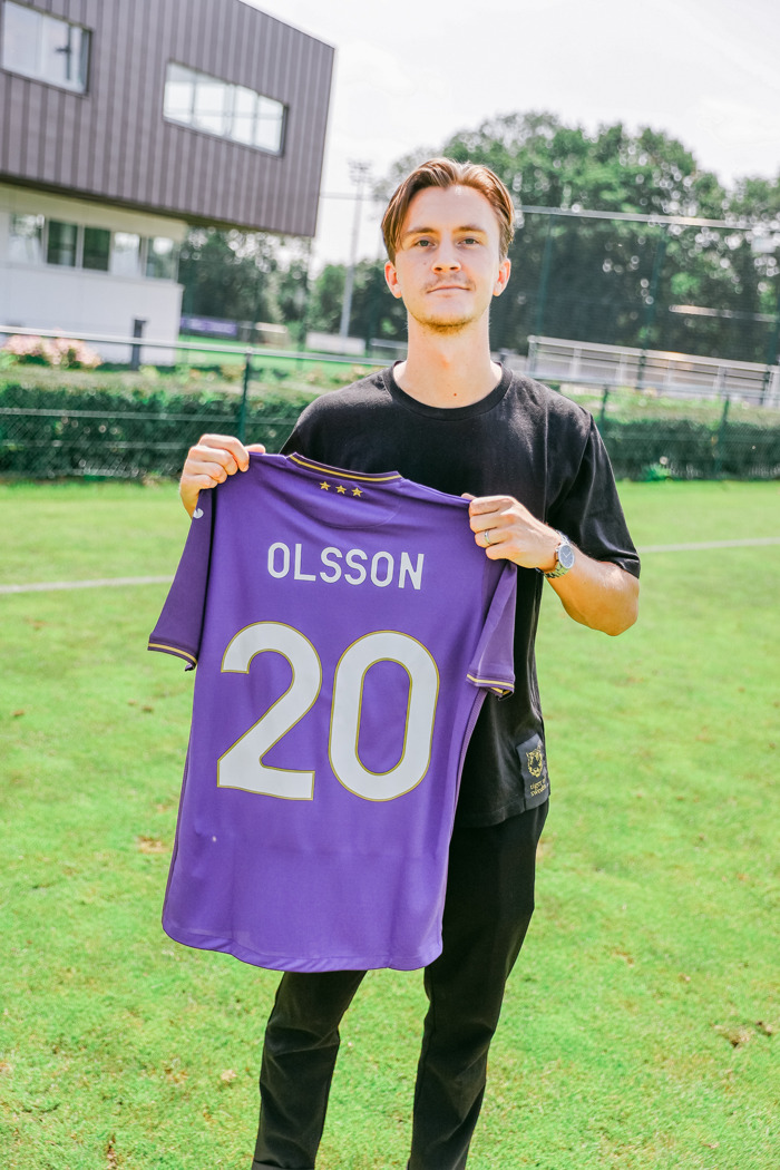Swedish midfielder Kristoffer Olsson joins RSC Anderlecht
