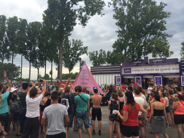 ​Aftermovie: Mobile Vikings stunt-stand op Rock Werchter
