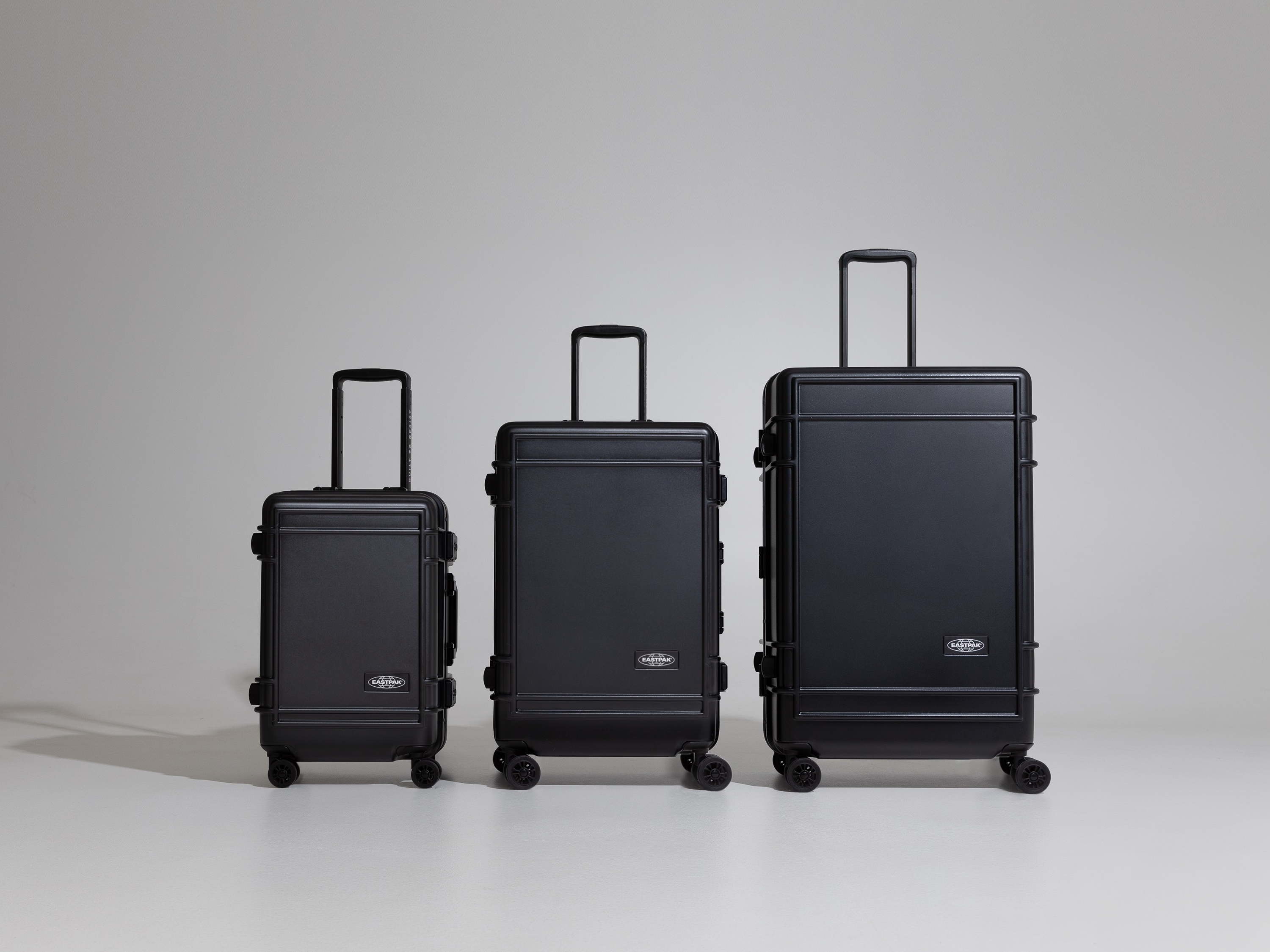 Eastpak onthult eerste hard-case reiskoffer: de Resist'r Case