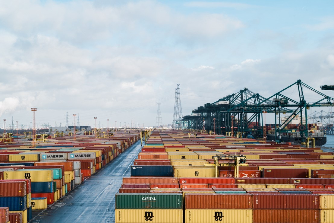 Port of Antwerp holds its ground thanks to container throughput