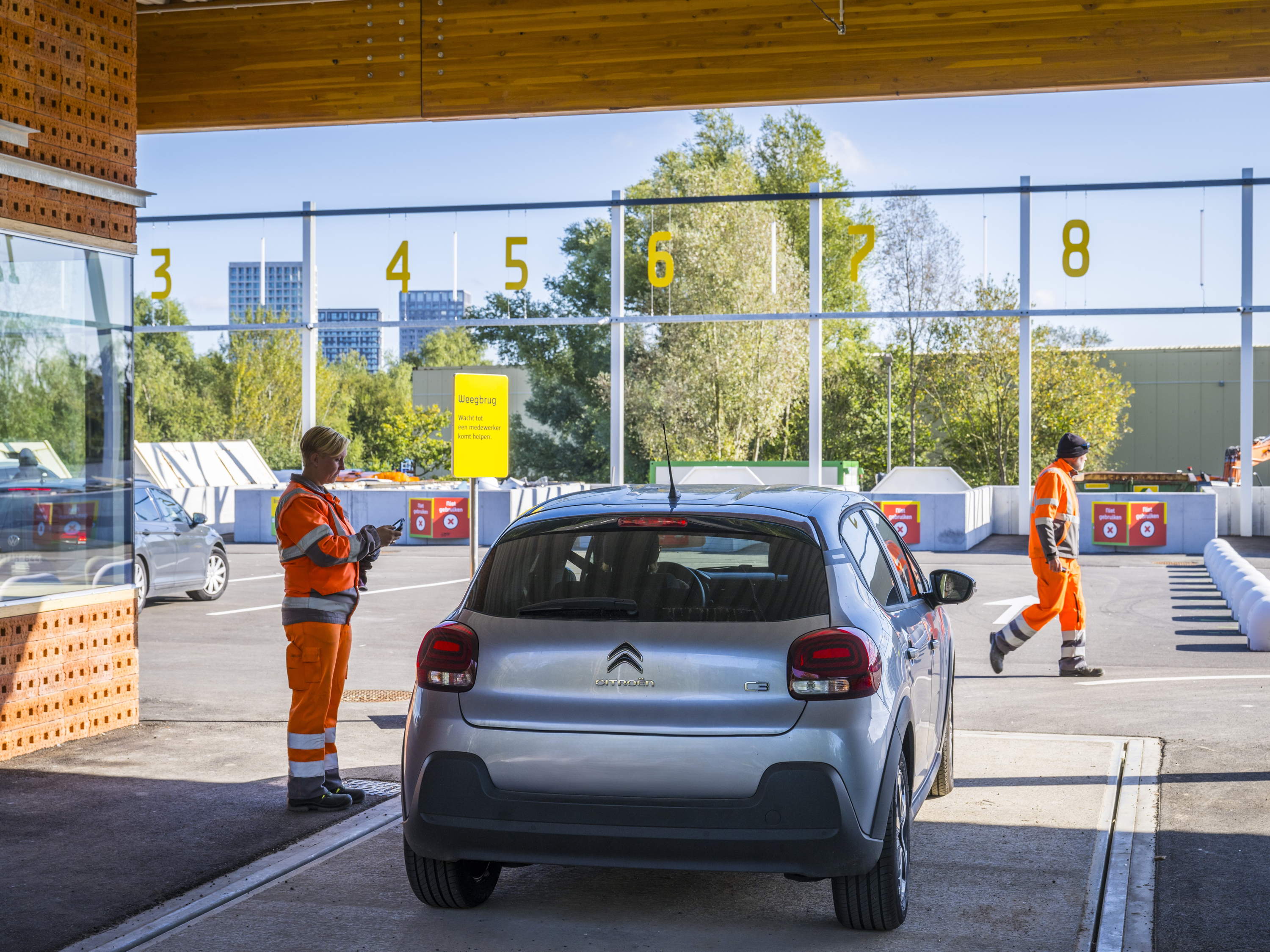 Antwerpen opent eerste recyclagepark met weegbrug 