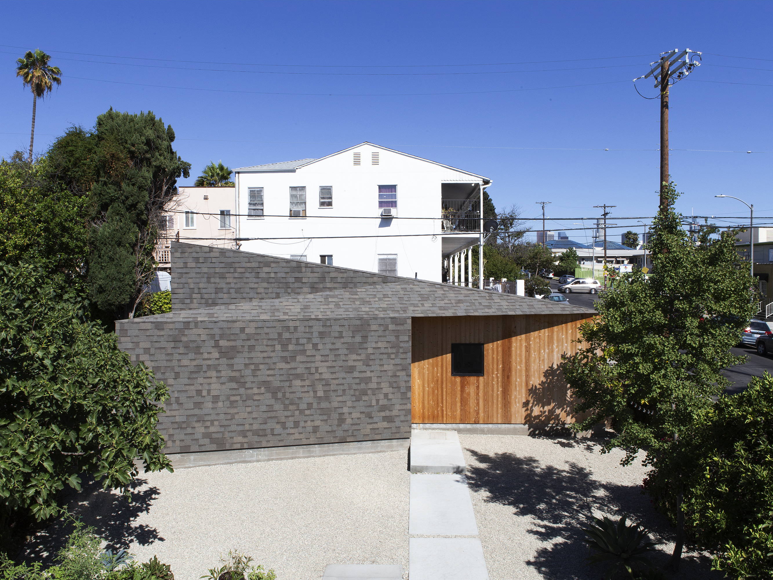 Formation Association Transforms a One-Car Garage into a Residential Artist Studio in Historic Filipinotown