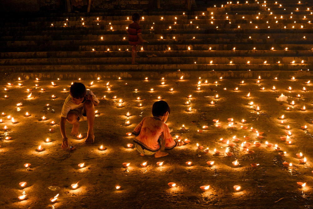 Diwali. AKG9604998 © akg-images / UIG / Debarchan Chatterjee Debarchan