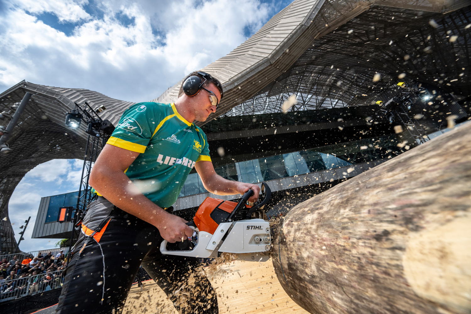 L'Australien Matt Coffey, en action sur le Stock Saw, est le champion du monde Rookie 2024.