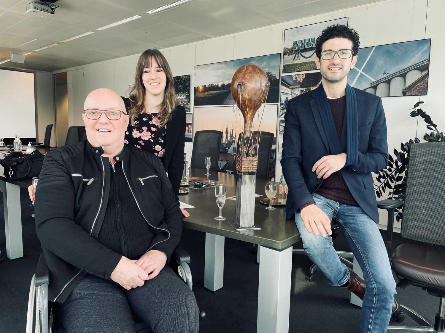Rikky  en Eleni Evers met burgemeester Ridouani