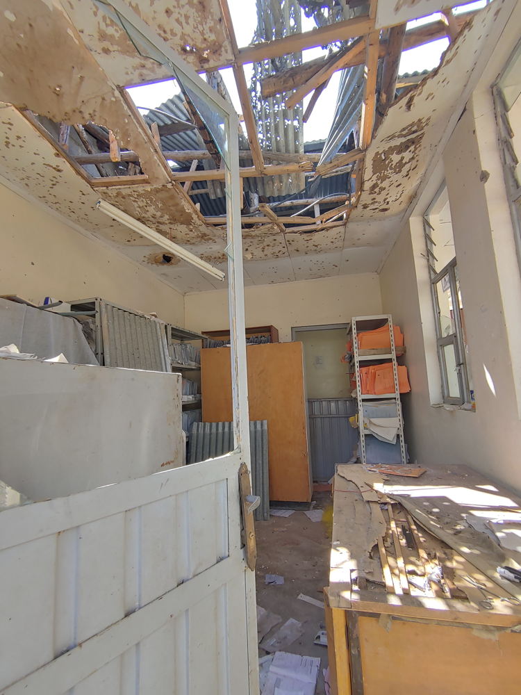Attacks on healthcare in Tigray, Ethiopia
Image of an administrative room of the Sebeya health centre, in east Tigray, hit by a rocket. Photographer: MSF Attacks on healthcare in Tigray, Ethiopia
Image of an administrative room of the Sebeya health centre, in east Tigray, hit by a rocket. Photographer: MSF