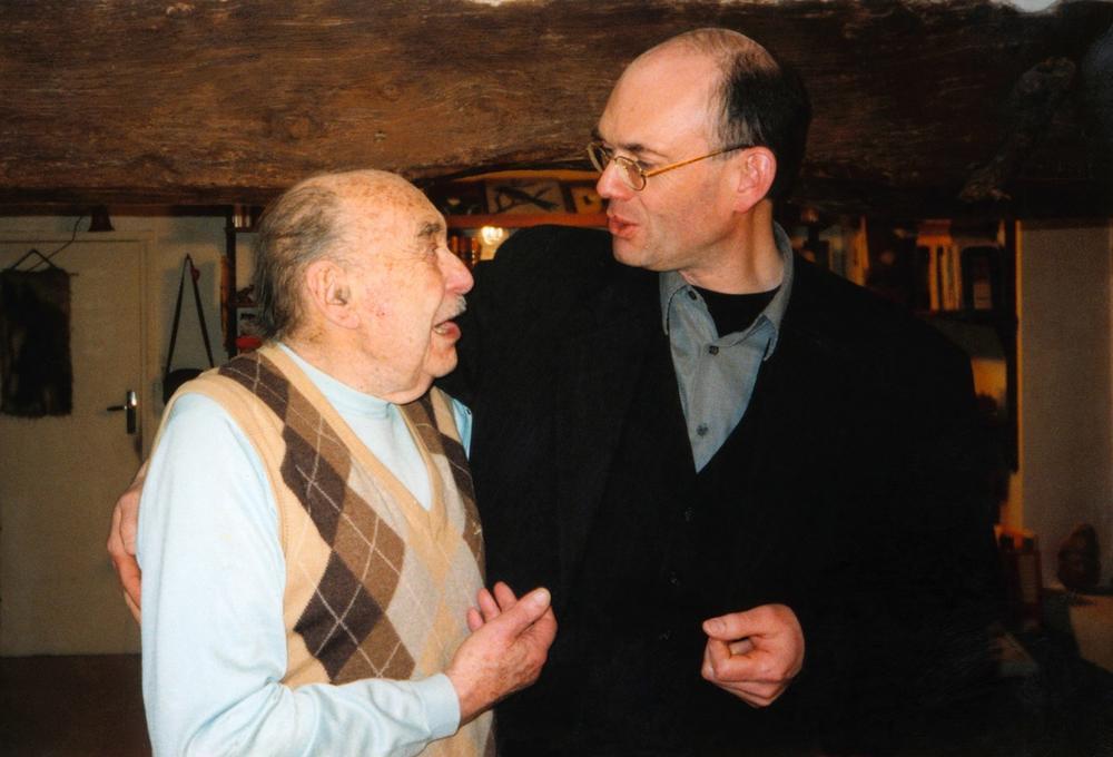 Justus Göpel et Paul Almasy chez lui à Auteuil-Le-Roi en 1995