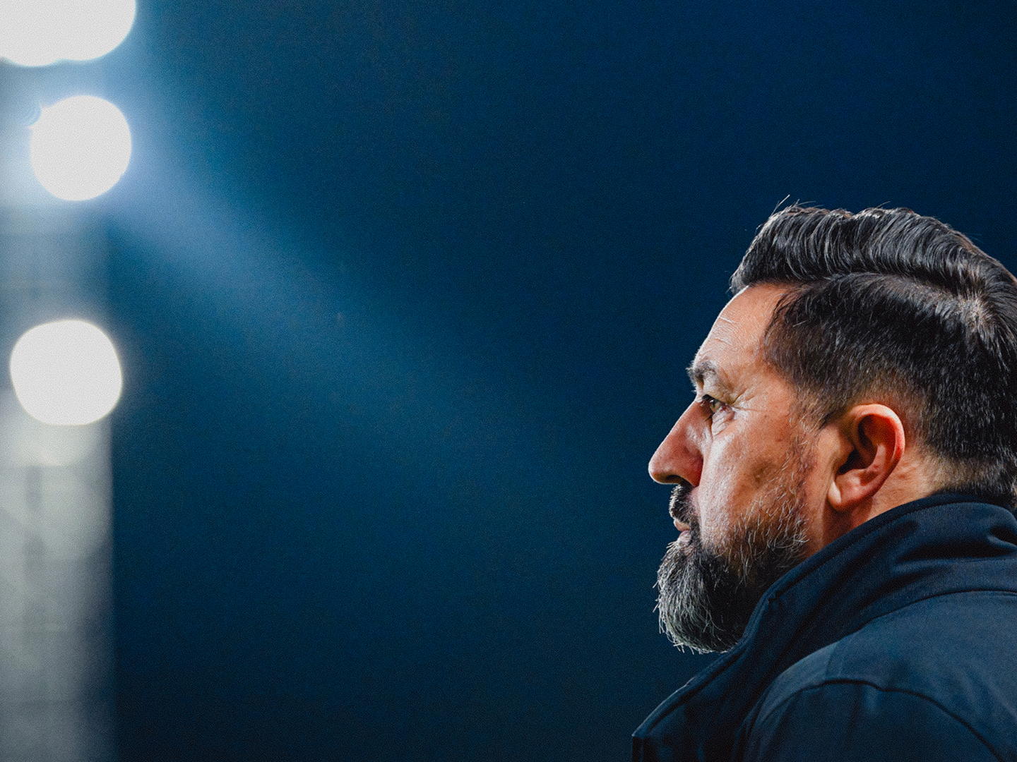 Besnik Hasi devient le nouvel entraîneur principal du RSC Anderlecht