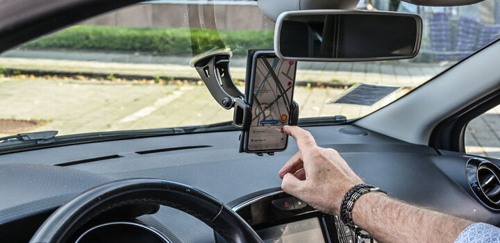 Nieuwe cursus voor wie betrapt wordt op gsm-gebruik achter het stuur. 