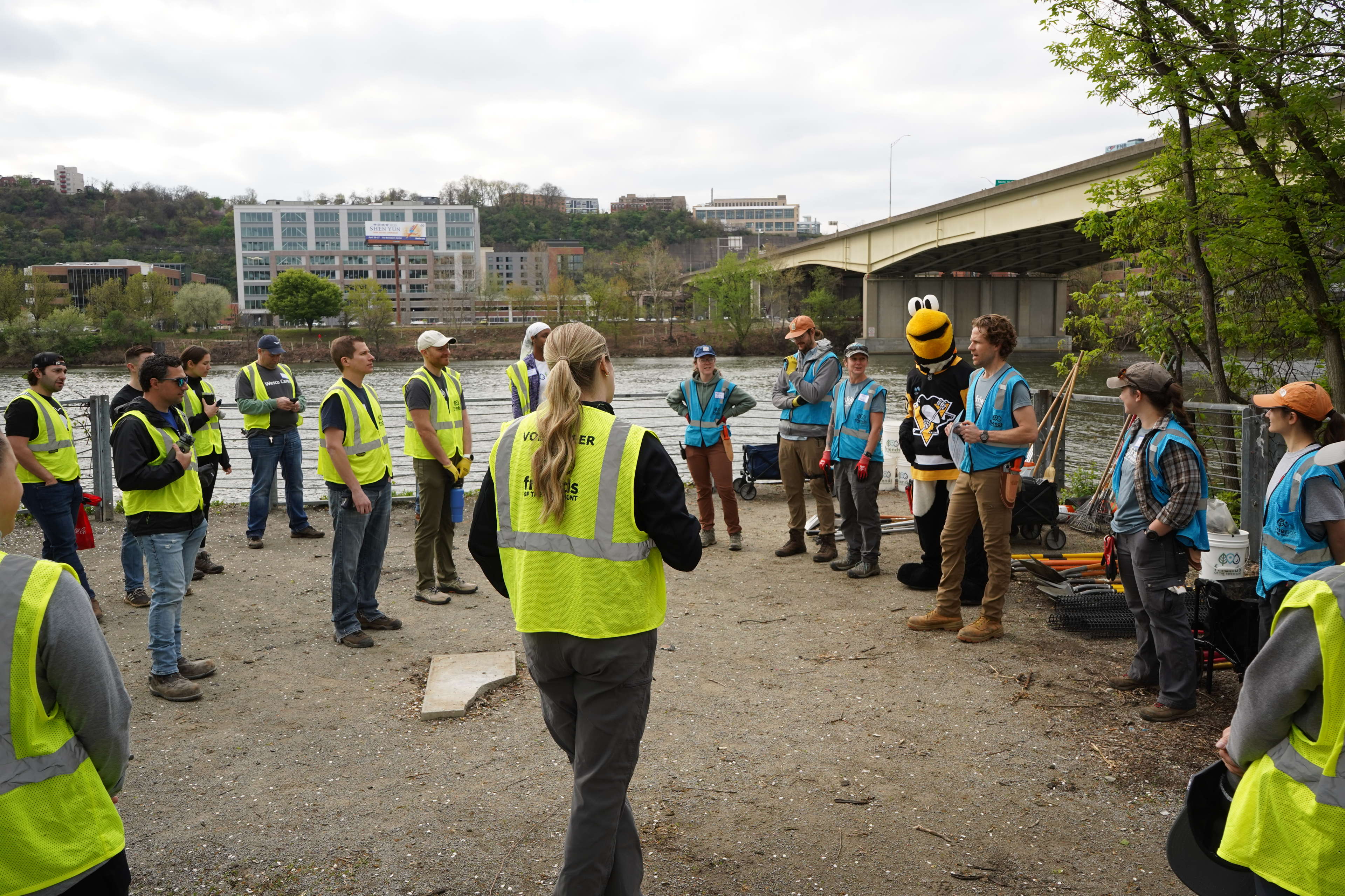 Duquesne Light Company, Pittsburgh Penguins Clean & Protect Riverfront for Earth Day 