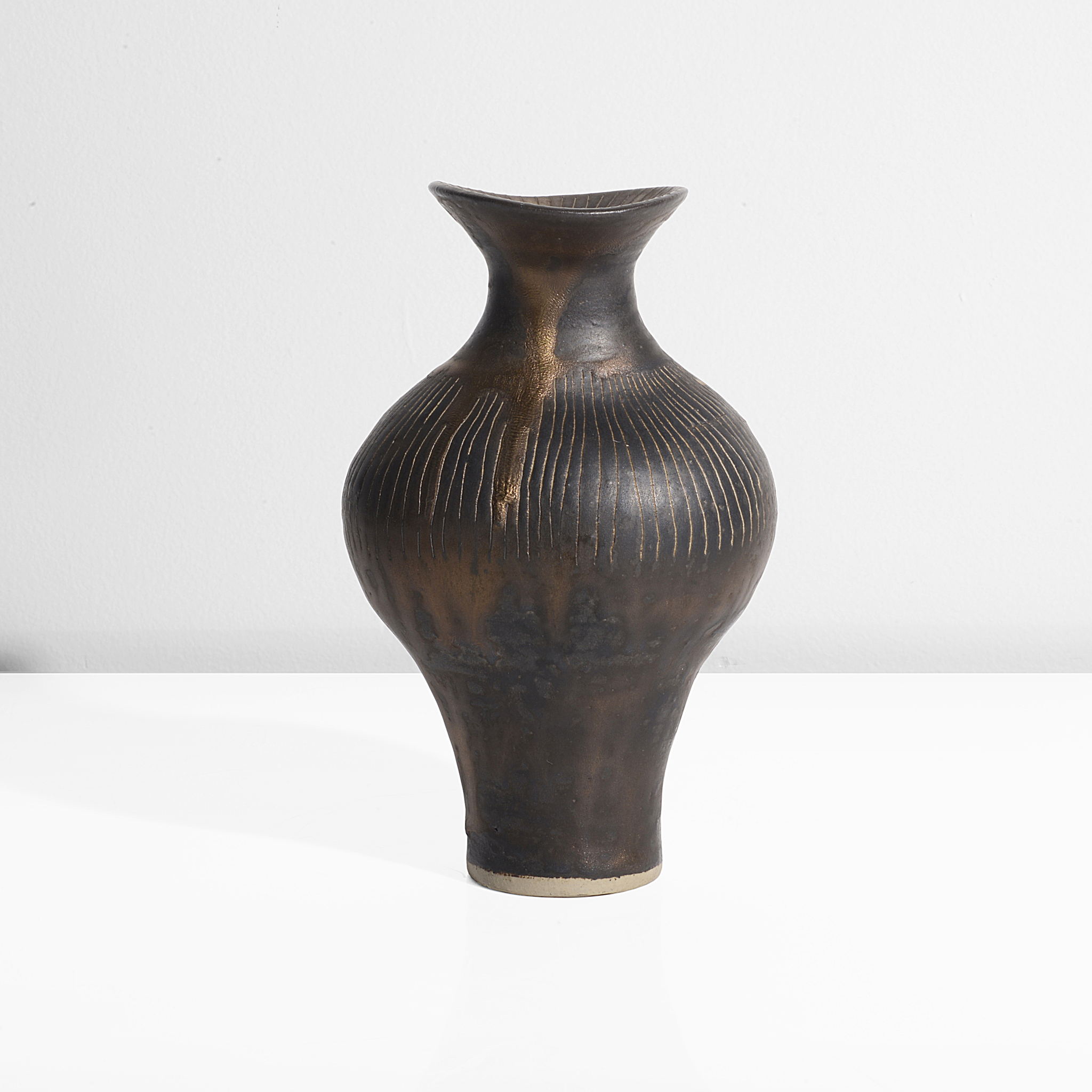 Bottle Vase by Lucie Rie, 1980 ​ £7,962