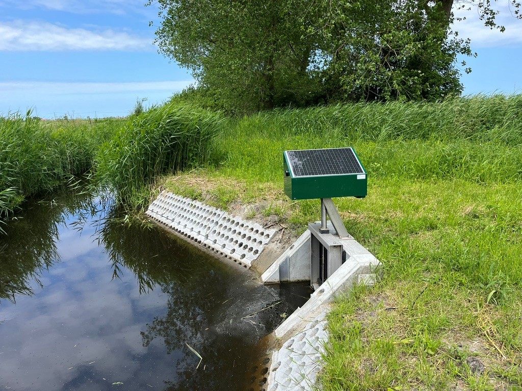 Vernieuwde en geautomatiseerde stuw in Jabbeke ©Wolf Compernolle Vernieuwde en geautomatiseerde stuw in Jabbeke ©Wolf Compernolle