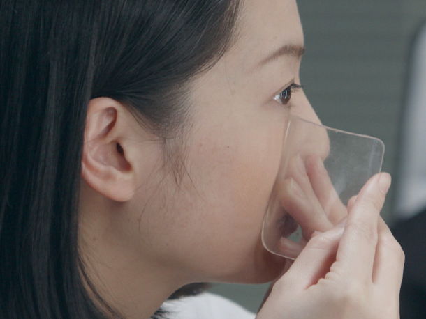 Panasonic lanza una contribución innovadora al mundo de la belleza: la hoja de maquillaje