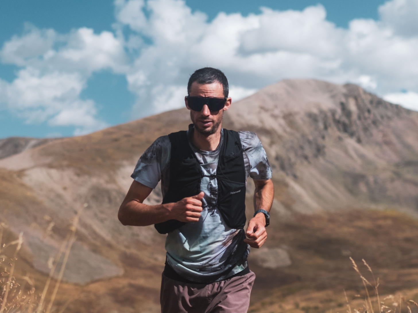 Kilian Jornet completa los Fourteeners de Colorado como parte del proyecto States of Elevation
