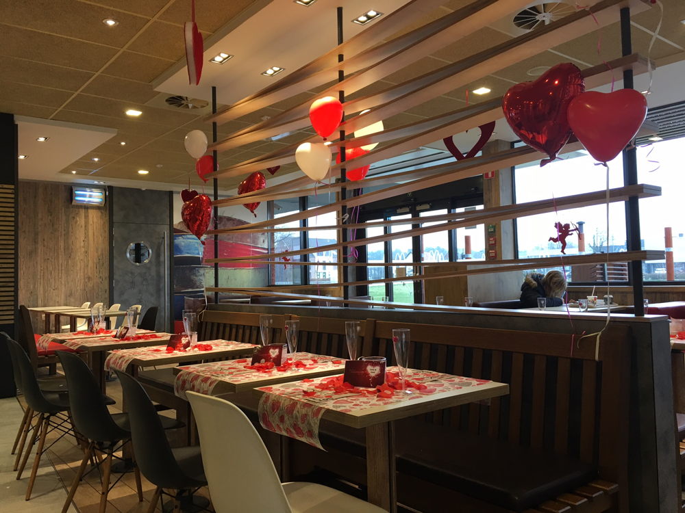 Valentijn McDonald's Mol