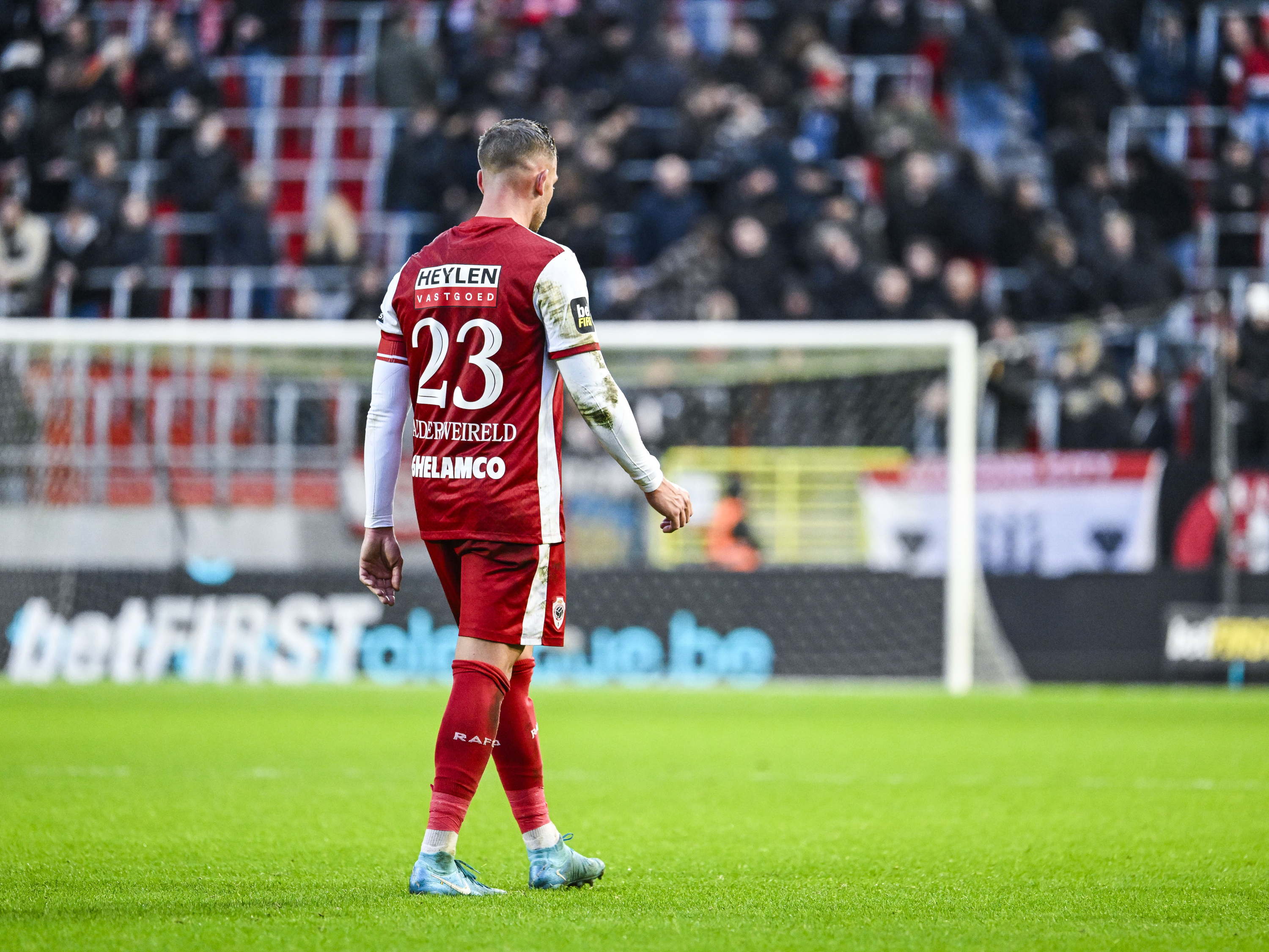 Antwerp and Charleroi face off for final European spot