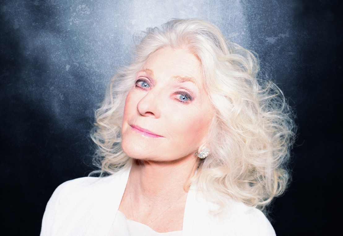 JUDY COLLINS — Sings 'River' from Winter Stories + 'The Blizzard' taster + UK Tour