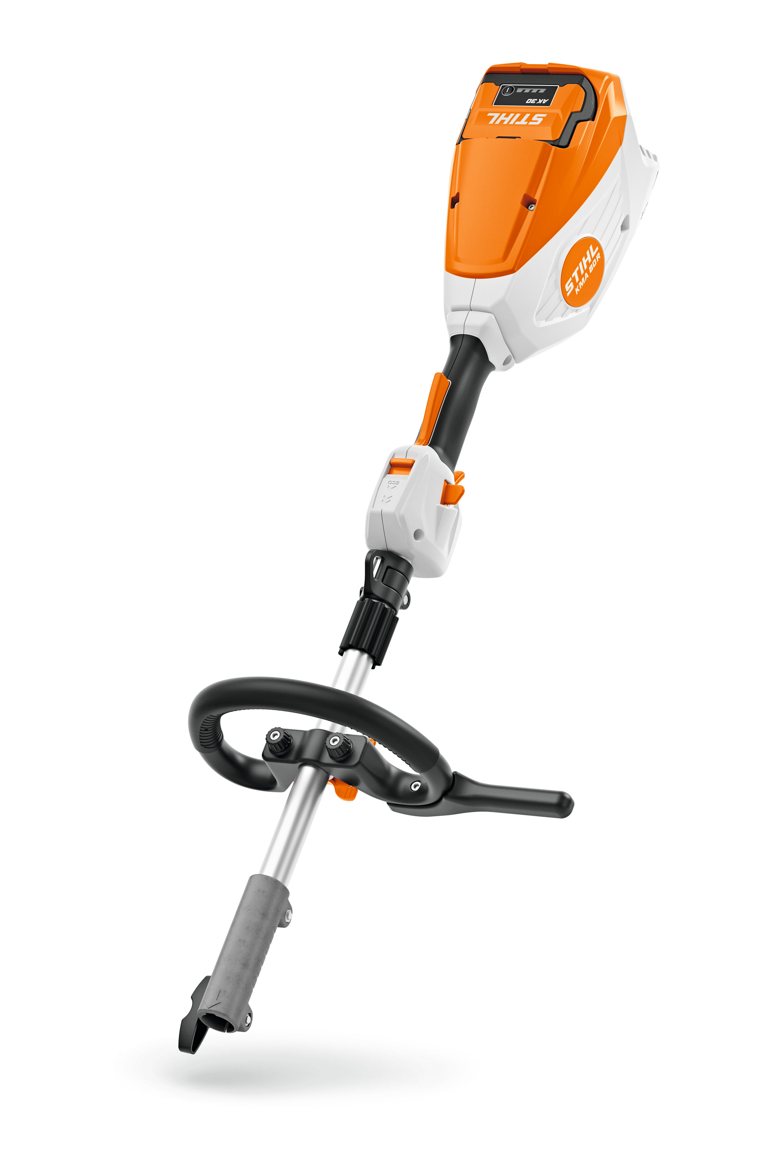 Dankzij de krachtige EC-motor en de hoogwaardige accu van het AK systeem is de STIHL KMA 80 R ​ accucombimotor een geluidsarme en duurzame helper in de tuin.