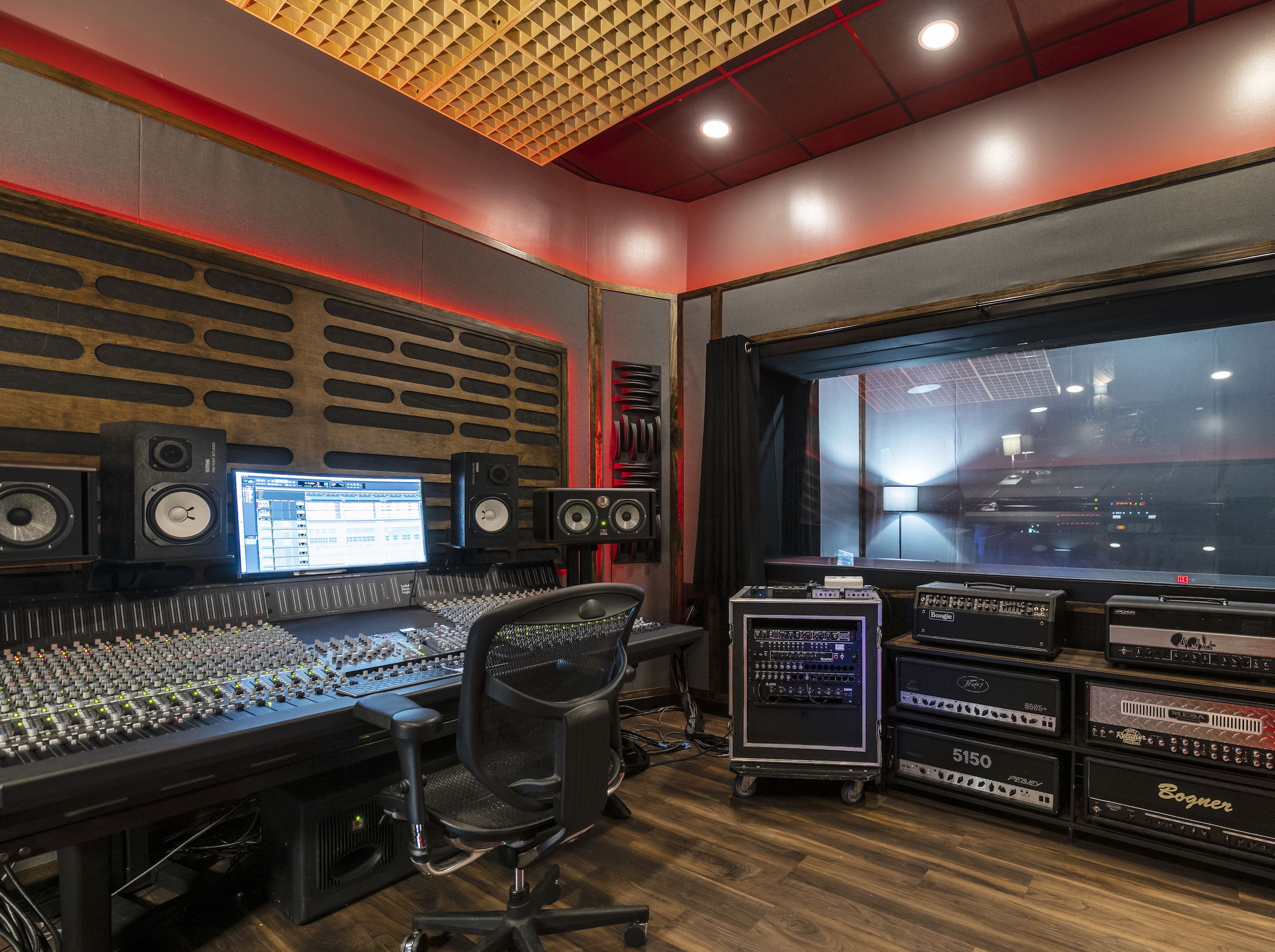 Reel studio. SSL Origin 32.