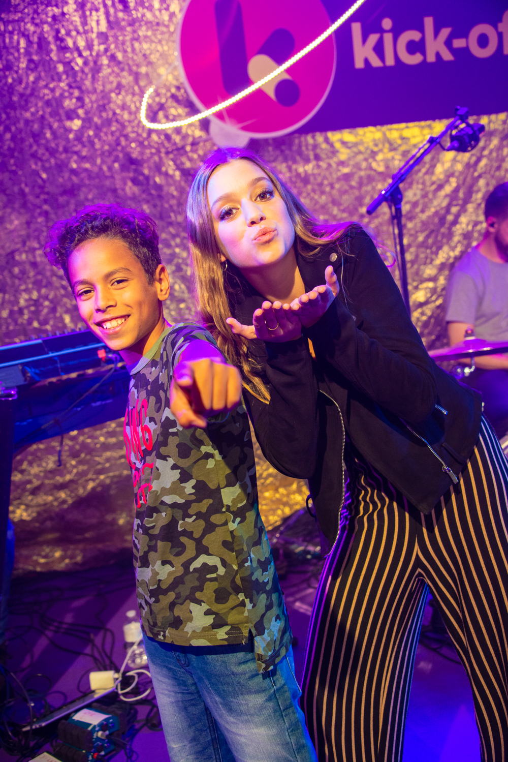 (c) - VRT - Kick-off - Zita en Junes