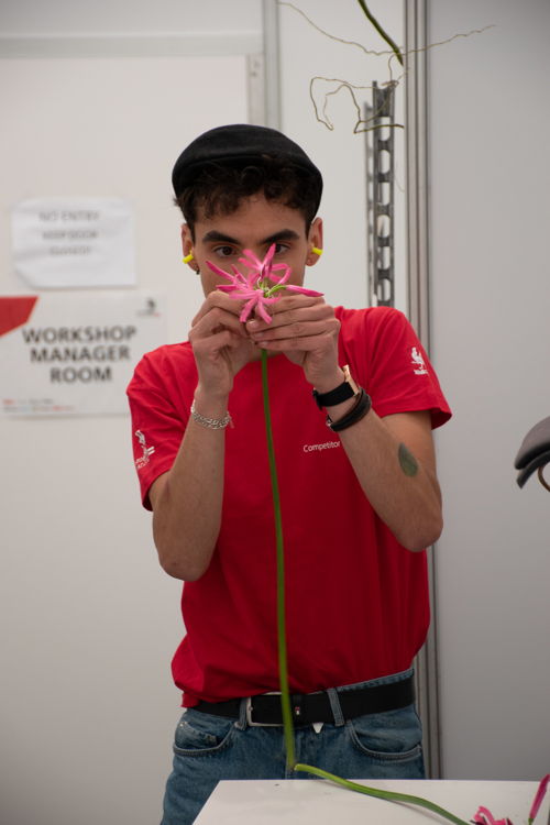 Très belle prestation en art floral pour Aymeric Chaouche © WorldSkills Belgium Très belle prestation en art floral pour Aymeric Chaouche © WorldSkills Belgium